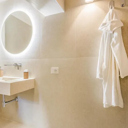Nebbia Sul Naviglio - Rua Frati 34 Palace By Movebnb مودينا