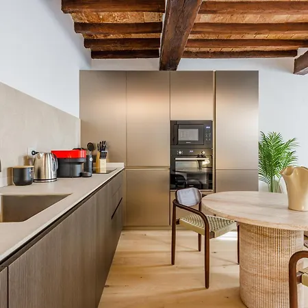Nebbia Sul Naviglio - Rua Frati 34 Palace By Movebnb مودينا