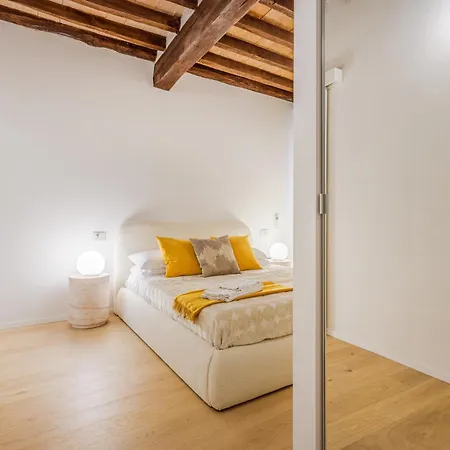 Daire Nebbia Sul Naviglio - Rua Frati 34 Palace By Movebnb *