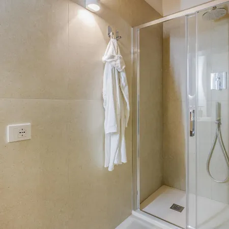 Nebbia Sul Naviglio - Rua Frati 34 Palace By Movebnb Modena