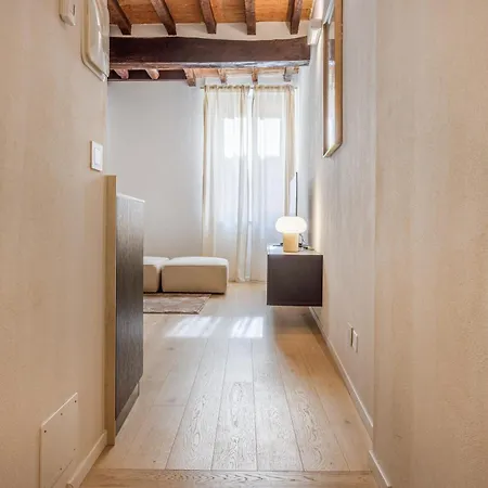 Nebbia Sul Naviglio - Rua Frati 34 Palace By Movebnb * Modena