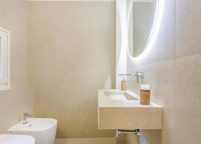 Nebbia Sul Naviglio - Rua Frati 34 Palace By Movebnb * モデナ