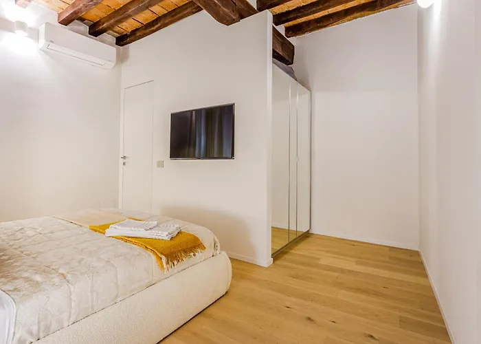 Daire Nebbia Sul Naviglio - Rua Frati 34 Palace By Movebnb