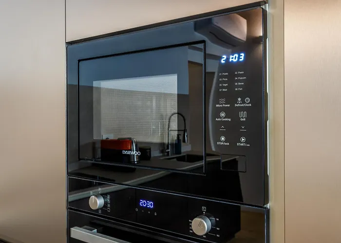 Nebbia Sul Naviglio - Rua Frati 34 Palace By Movebnb アパート